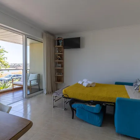 Urban Beach-vista Marina C