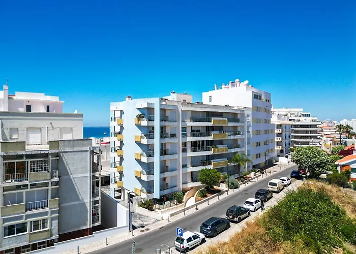 Urban Beach-vista Marina C