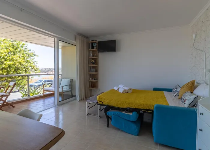 Urban Beach-vista Marina C