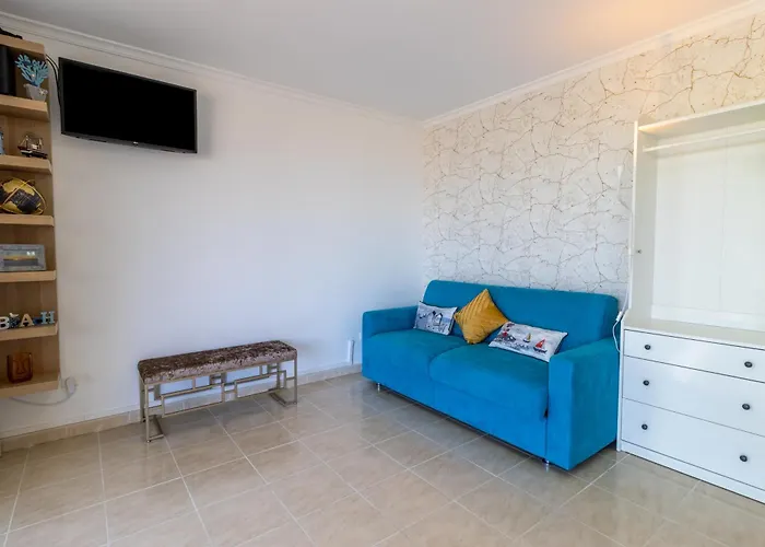 Urban Beach-vista Marina C *