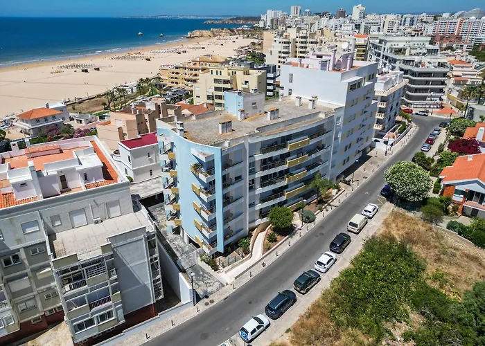 Urban Beach-vista Marina C